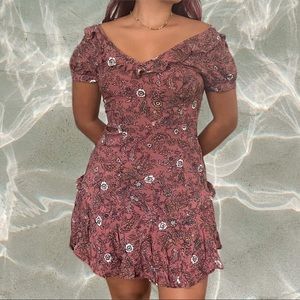 🌸 Francesca’s rose floral dress 🌸